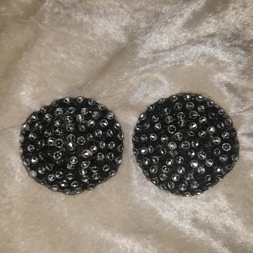 Exotic nipple pasties